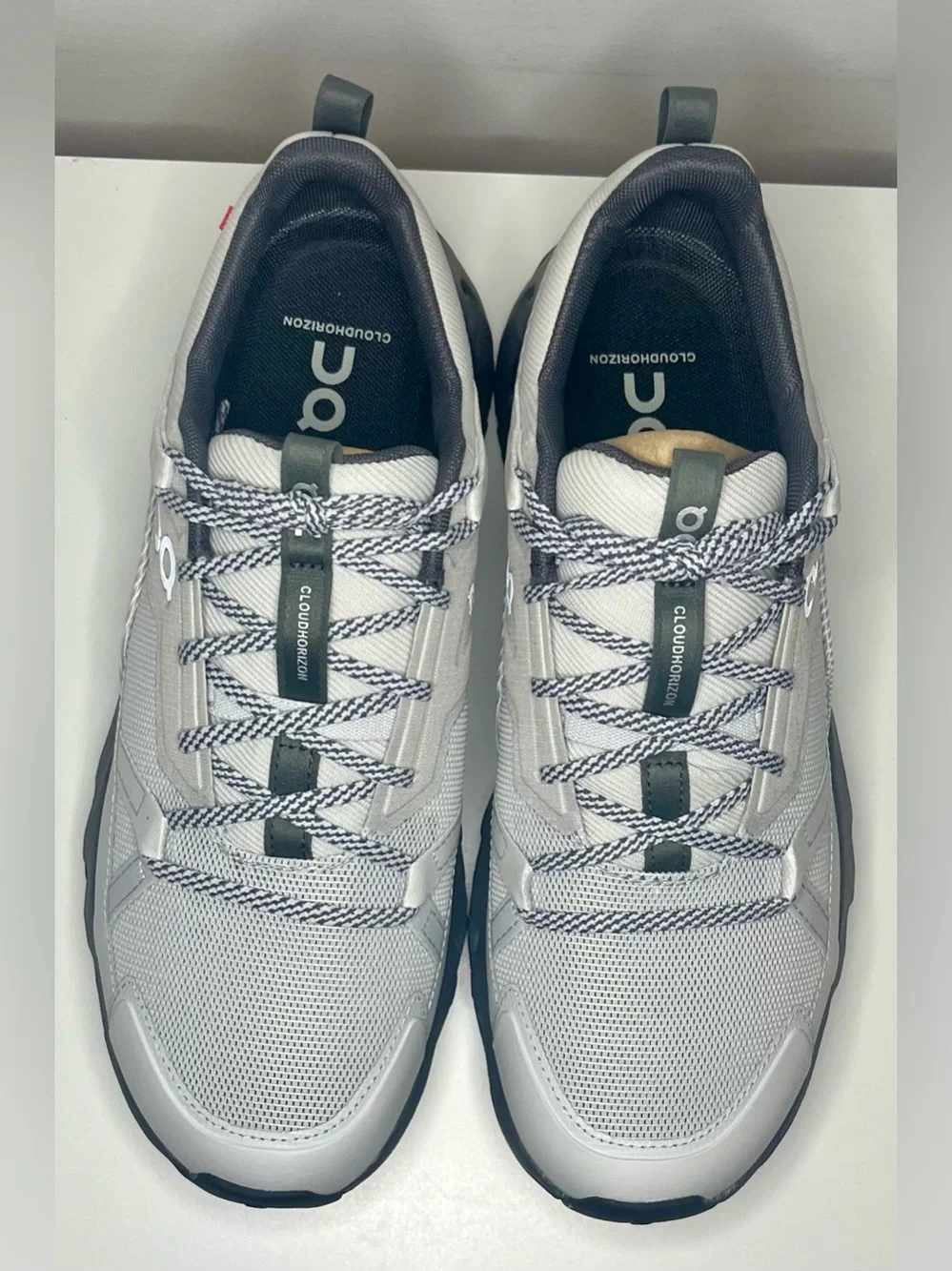 On Running Cloudventure Waterproof Women’s Trail Shoes - Light Gray/Black